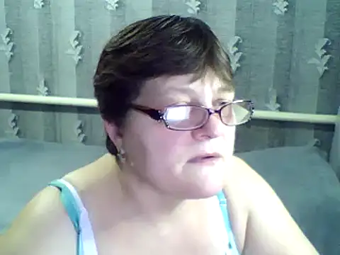 Snapshot of ElzaJewel chatting on February 2025 04:34:02 PM ElzaJewel online show from February 2025 04:34:02 PM