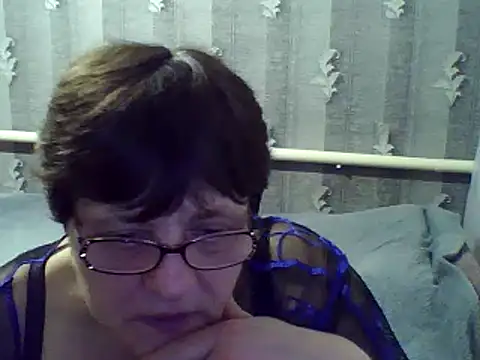 Snapshot of ElzaJewel chatting on February 2025 11:05:01 PM ElzaJewel online show from February 2025 11:05:01 PM