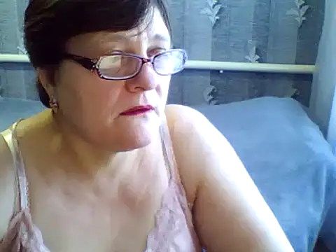 Snapshot of ElzaJewel chatting on February 2025 10:23:01 AM ElzaJewel online show from February 2025 10:23:01 AM