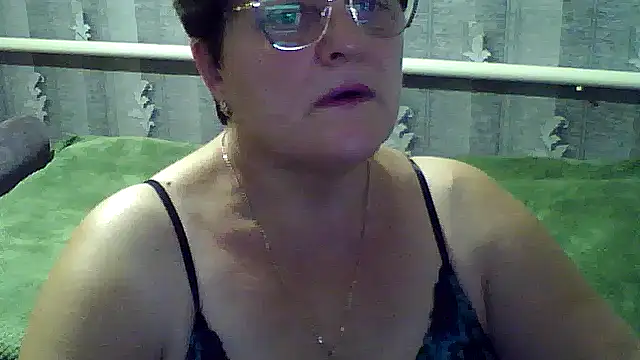 Snapshot of ElzaJewel chatting on October 2025 07:22:01 PM ElzaJewel online show from October 2025 07:22:01 PM