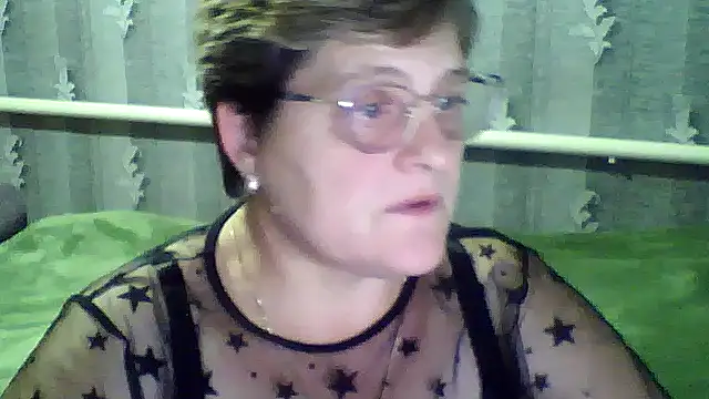Snapshot of ElzaJewel chatting on October 2025 06:41:01 PM ElzaJewel online show from October 2025 06:41:01 PM