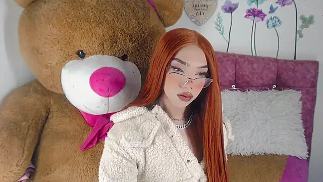 Snapshot of Khloe_Leal chatting on February 2025 09:04:01 PM Khloe Leal online show from February 2025 09:04:01 PM