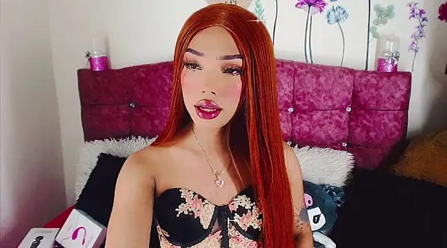 Snapshot of Khloe_Leal chatting on February 2025 08:44:01 PM Khloe Leal online show from February 2025 08:44:01 PM