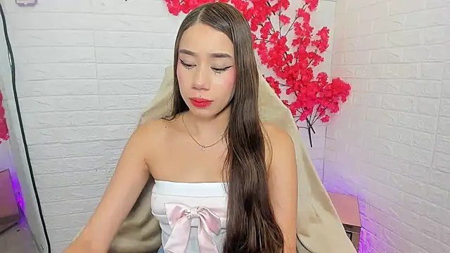 BarbieGirl    online show from November 2025 05:40:02 AM