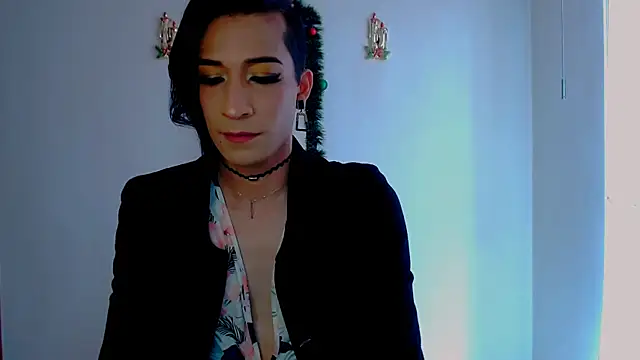 NovaNyx11 online show from December 2025 09:57:01 PM