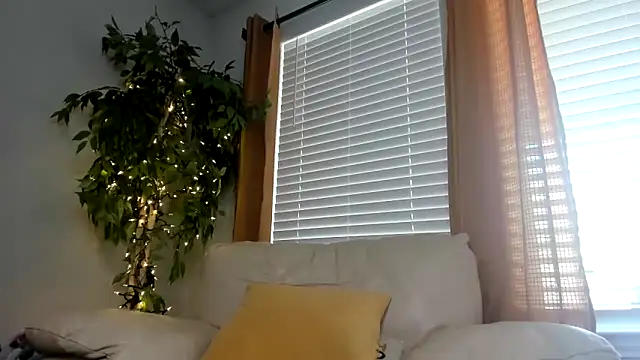 Snapshot of kaliii_jones chatting on February 2025 05:09:01 PM kaliii jones online show from February 2025 05:09:01 PM