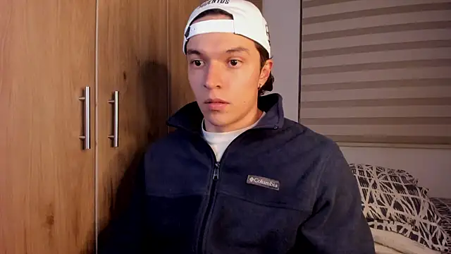 Mastrangelo xxx online show from December 2025 04:18:02 AM