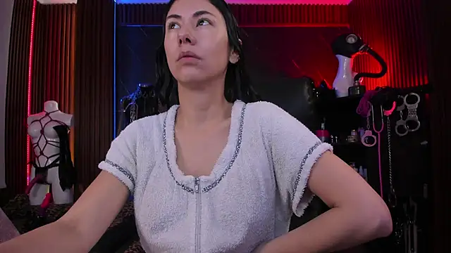 XiaQueen online show from February 2026 11:59:01 AM