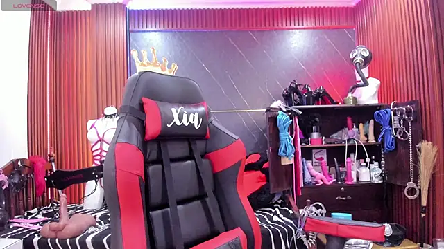 XiaQueen online show from April 2026 02:21:01 PM