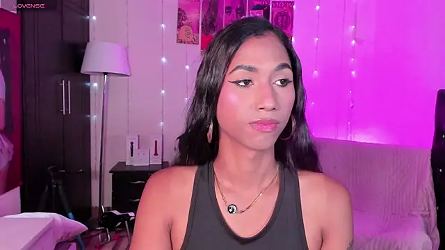 Alissemasiel online show from April 2026 03:37:01 PM