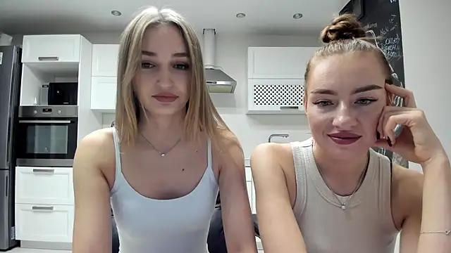 lisenok online show from October 2025 08:53:02 PM