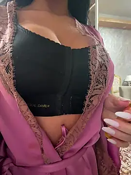 Snapshot of AlessiaExquisit chatting on January 2026 08:25:02 PM AlessiaExquisit online show from January 2026 08:25:02 PM