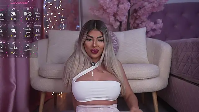 emma goodess  online show from June 2026 09:42:02 PM