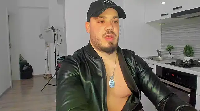 Snapshot of ZackMasterss chatting on February 2025 02:49:02 AM ZackMasterss online show from February 2025 02:49:02 AM