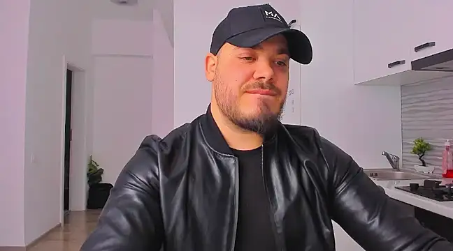 Snapshot of ZackMasterss chatting on February 2025 10:28:02 PM ZackMasterss online show from February 2025 10:28:02 PM