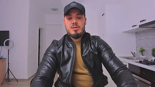 Snapshot of ZackMasterss chatting on February 2025 01:35:01 AM ZackMasterss online show from February 2025 01:35:01 AM