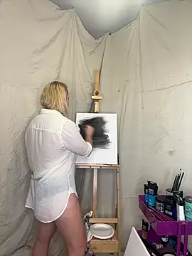 Snapshot of Trixiekittycutie chatting on February 2025 09:07:02 PM Trixiekittycutie online show from February 2025 09:07:02 PM