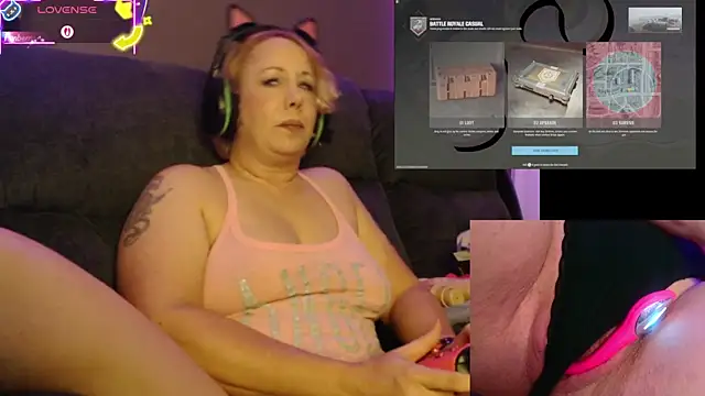 Snapshot of Trixiekittycutie chatting on October 2025 12:41:02 AM Trixiekittycutie online show from October 2025 12:41:02 AM