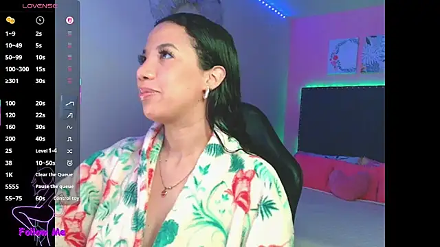 SallyWhitee online show from December 2025 04:19:01 AM