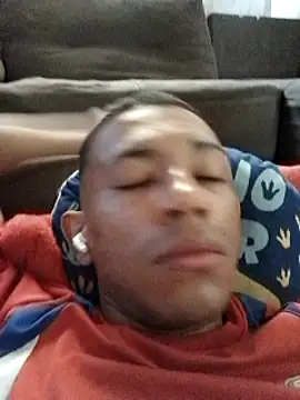 Snapshot of Mineirinho043 chatting on February 2025 12:28:01 PM Mineirinho043 online show from February 2025 12:28:01 PM