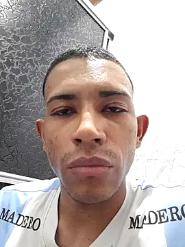 Snapshot of Mineirinho043 chatting on February 2025 10:53:02 PM Mineirinho043 online show from February 2025 10:53:02 PM