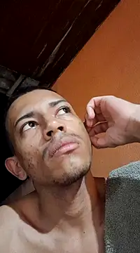 Snapshot of Mineirinho043 chatting on February 2025 10:58:01 PM Mineirinho043 online show from February 2025 10:58:01 PM