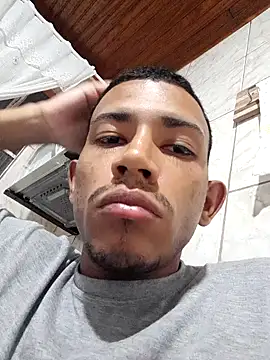 Snapshot of Mineirinho043 chatting on March 2025 03:21:02 AM Mineirinho043 online show from March 2025 03:21:02 AM