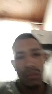 Snapshot of Mineirinho043 chatting on March 2025 12:22:01 PM Mineirinho043 online show from March 2025 12:22:01 PM