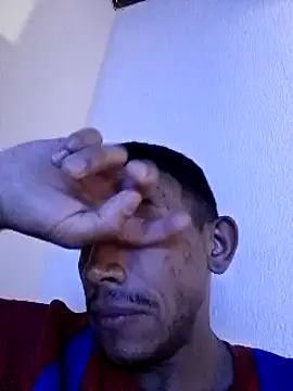 Snapshot of Mineirinho043 chatting on March 2025 04:08:02 AM Mineirinho043 online show from March 2025 04:08:02 AM