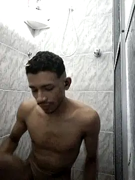 Snapshot of Mineirinho043 chatting on March 2025 07:42:02 PM Mineirinho043 online show from March 2025 07:42:02 PM