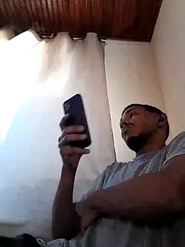 Snapshot of Mineirinho043 chatting on March 2025 01:48:01 PM Mineirinho043 online show from March 2025 01:48:01 PM