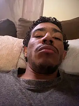 Snapshot of Mineirinho043 chatting on September 2025 01:33:01 PM Mineirinho043 online show from September 2025 01:33:01 PM