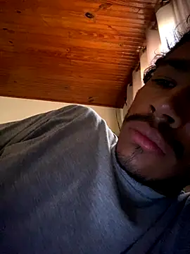 Snapshot of Mineirinho043 chatting on September 2025 12:05:01 PM Mineirinho043 online show from September 2025 12:05:01 PM