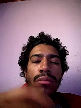 Snapshot of Mineirinho043 chatting on October 2025 10:13:02 AM Mineirinho043 online show from October 2025 10:13:02 AM