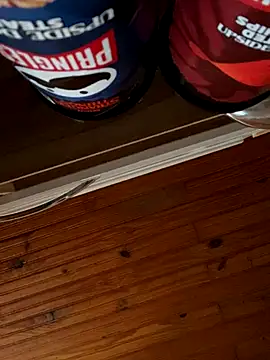 Snapshot of Mineirinho043 chatting on November 2025 11:44:01 AM Mineirinho043 online show from November 2025 11:44:01 AM