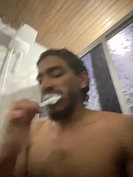 Snapshot of Mineirinho043 chatting on November 2025 04:23:02 AM Mineirinho043 online show from November 2025 04:23:02 AM