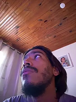 Snapshot of Mineirinho043 chatting on February 2026 03:49:02 PM Mineirinho043 online show from February 2026 03:49:02 PM