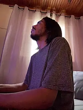 Mineirinho043 online show from April 2026 02:11:02 PM