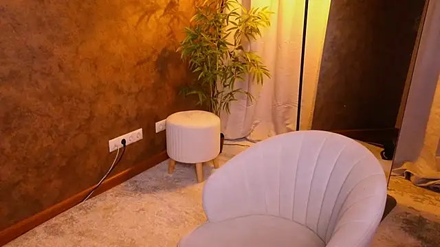 Snapshot of lissaros chatting on February 2025 11:10:02 AM lissaros online show from February 2025 11:10:02 AM