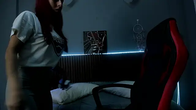 Snapshot of Alektra_bryce chatting on February 2025 07:42:02 PM Alektra bryce online show from February 2025 07:42:02 PM