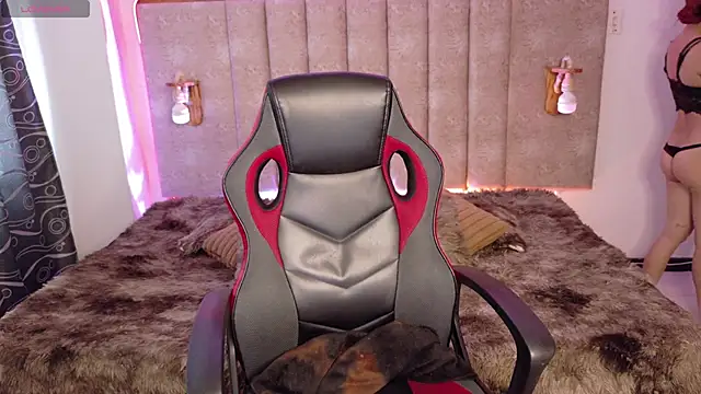 Alektra bryce online show from February 2026 07:41:02 PM