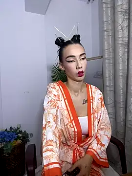 Celine Roxelle online show from September 2025 04:39:01 PM