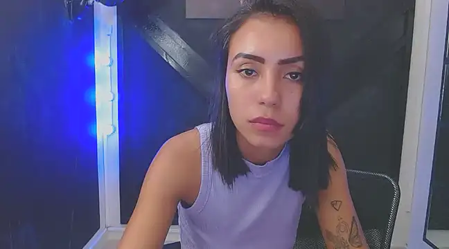 Snapshot of julieta_fn chatting on March 2025 07:01:02 PM julieta fn online show from March 2025 07:01:02 PM