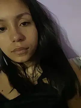 Snapshot of julieta_fn chatting on November 2025 10:05:01 AM julieta fn online show from November 2025 10:05:01 AM