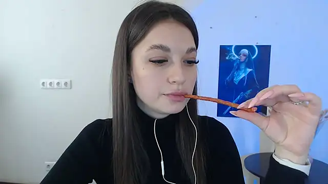 Snapshot of Eva_Eldis chatting on March 2025 01:40:01 PM Eva Eldis online show from March 2025 01:40:01 PM