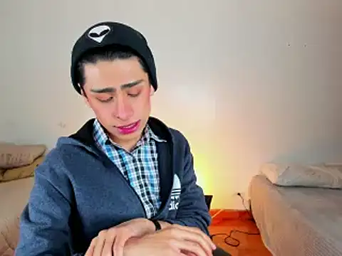 Snapshot of steve__gray chatting on February 2025 03:21:01 PM steve gray online show from February 2025 03:21:01 PM