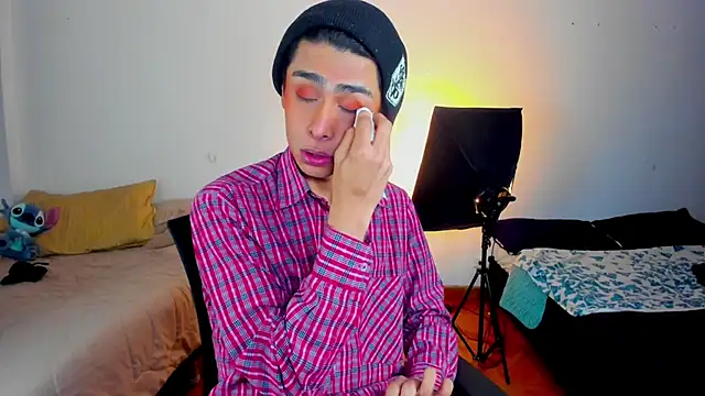 Snapshot of steve__gray chatting on March 2025 06:45:02 PM steve gray online show from March 2025 06:45:02 PM