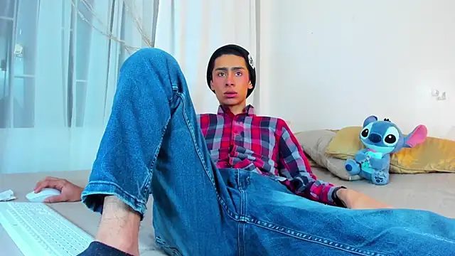 Snapshot of steve__gray chatting on March 2025 06:40:02 PM steve gray online show from March 2025 06:40:02 PM