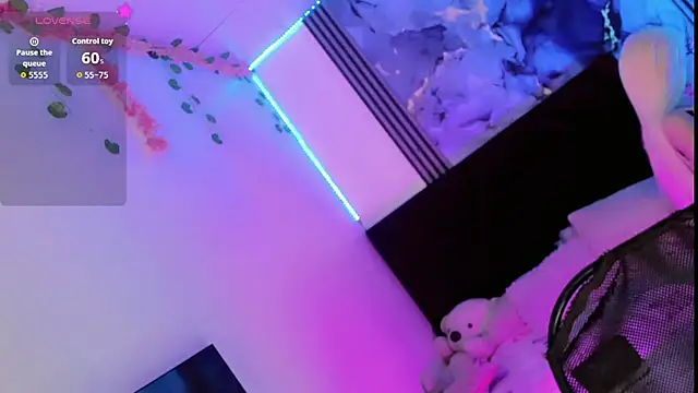 Irina milkmaid online show from September 2025 08:14:01 PM