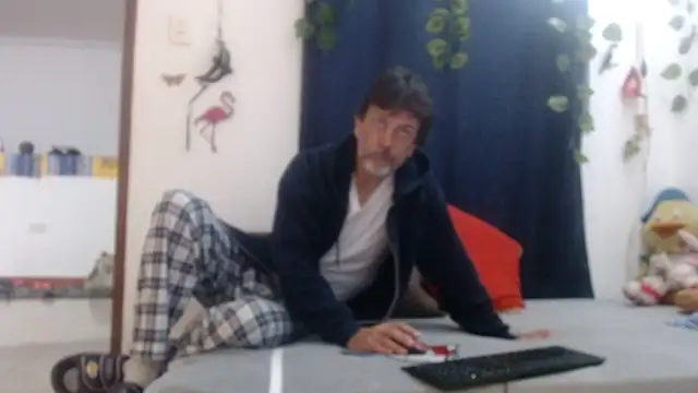 jeans and emma online show from March 2025 12:04:02 AM